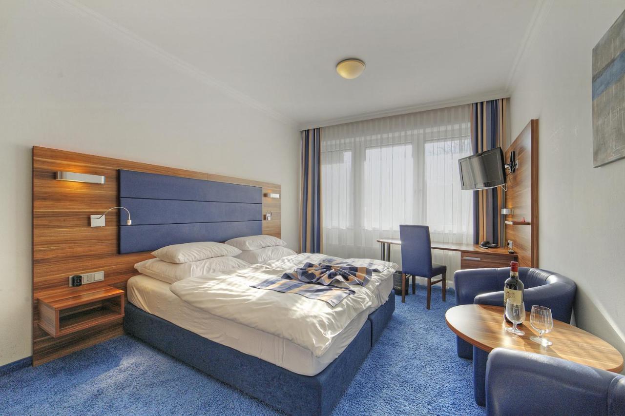 Hotel Da Vinci Gröbenzell Buitenkant foto