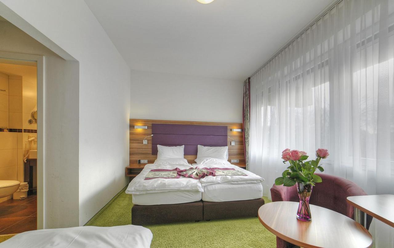 Hotel Da Vinci Gröbenzell Buitenkant foto