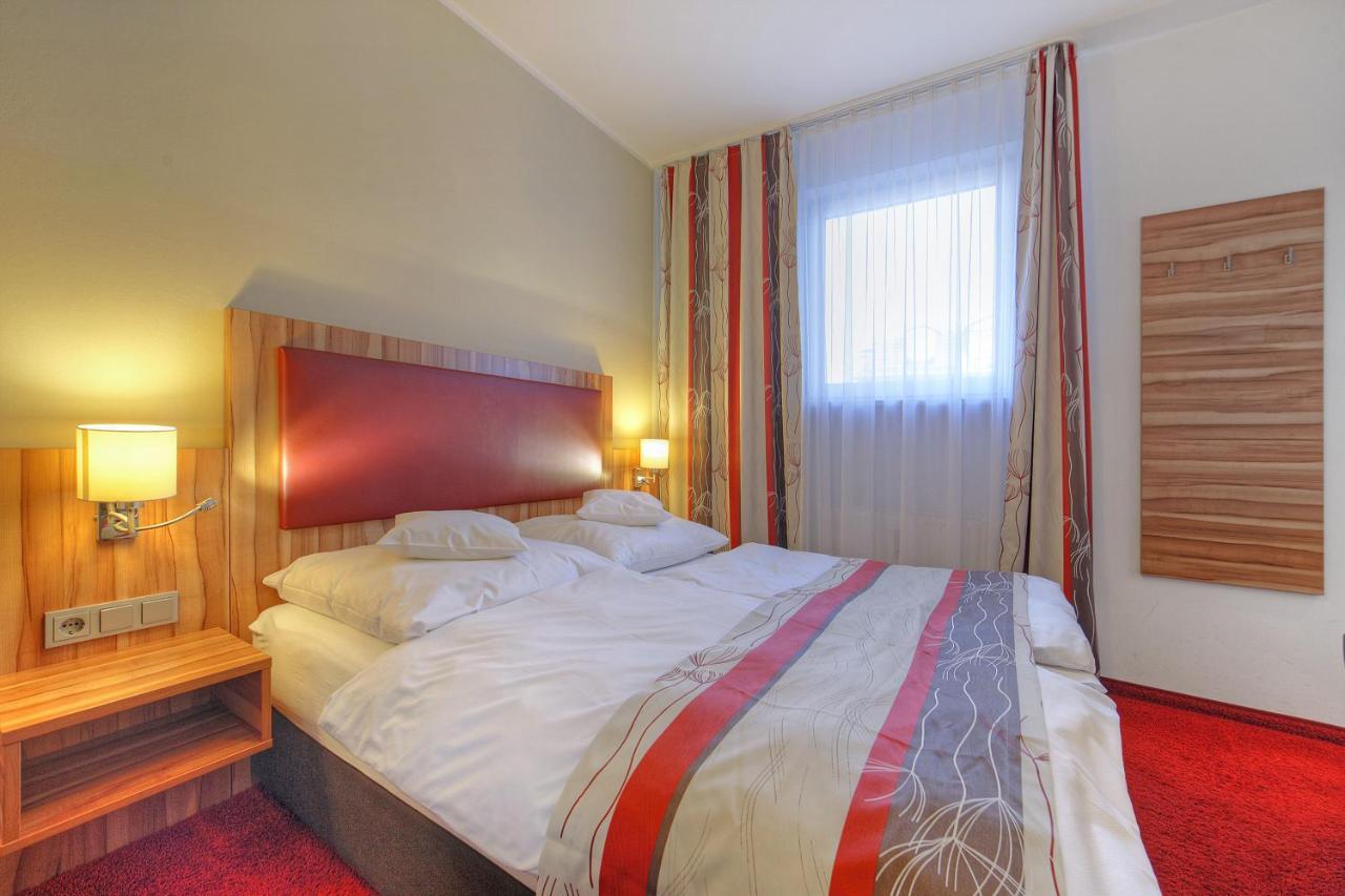Hotel Da Vinci Gröbenzell Buitenkant foto