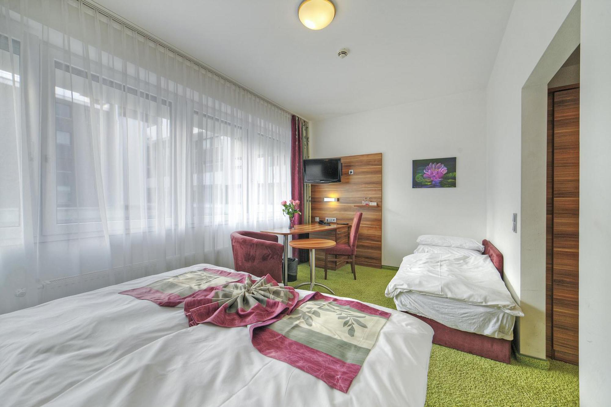 Hotel Da Vinci Gröbenzell Kamer foto